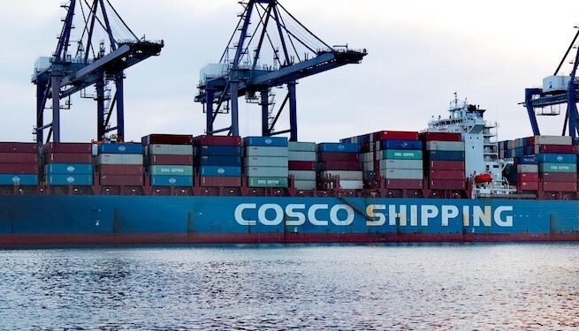 China presiona geopolíticamente a Panamá al frenar servicios portuarios de Cosco Shipping en puerto Balboa