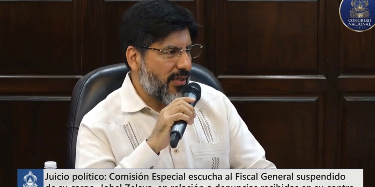 Honduras: Fiscal suspendido comparece ante comisión del Congreso en juicio político por posible destitución