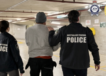 Cinco hondureños detenidos en Australia por presunto tráfico internacional de cocaína en un buque