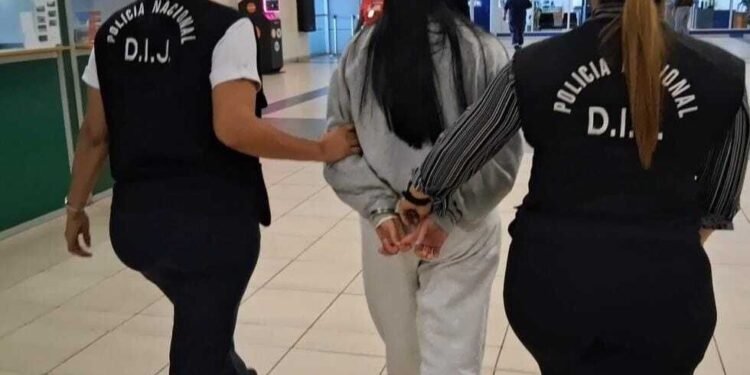 Panamá reactiva una investigación por triple homicidio tras captura de sospechosa deportada desde EEUU