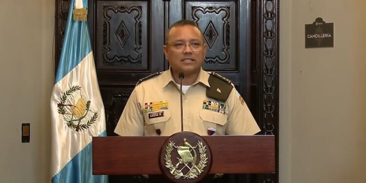 Guatemala comprará armas a Estados Unidos tras fin de embargo militar de 47 años