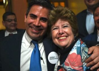 Abogados buscan frenar juramentación de magistrada electa a la Corte de Constitucionalidad de Guatemala