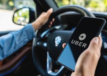 Uber en Costa Rica deja ingresos promedio de $9.2 por hora y refleja retos en seguridad social, según informe del BID