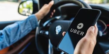 Uber en Costa Rica deja ingresos promedio de $9.2 por hora y refleja retos en seguridad social, según informe del BID