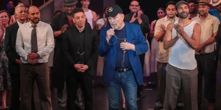 Rubén Blades sorprende en el musical Maestra Vida en Panamá y rinde homenaje a Willie Colón