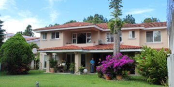 Estado recupera bienes por $9.6 millones vinculados al expresidente salvadoreño Antonio Saca, condenado por corrupción