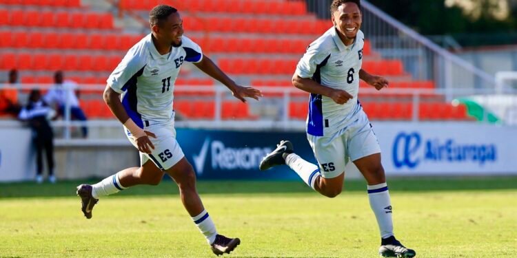 El Salvador vence 1-0 a Martinica con gol agónico en la CONCACAF Series