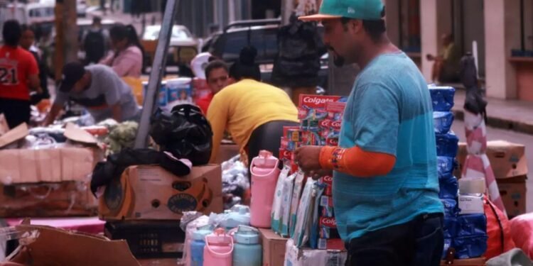 Honduras registra la mayor informalidad laboral de la región y agrava el acceso a la vivienda