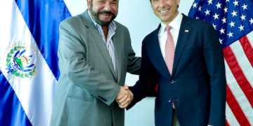 Subsecretario de Agricultura de EE.UU visita El Salvador para ampliar exportaciones agrícolas