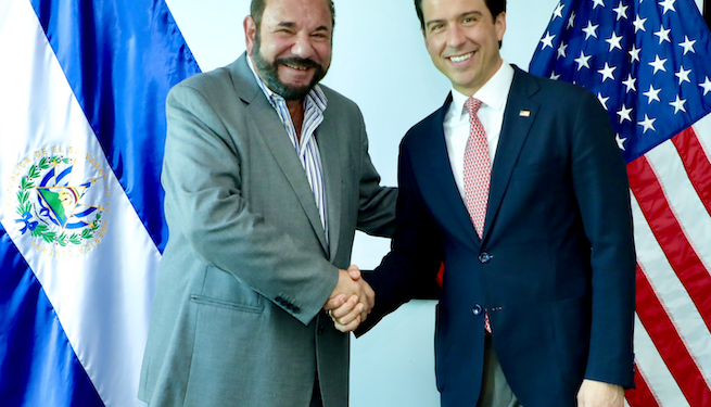 Subsecretario de Agricultura de EE.UU visita El Salvador para ampliar exportaciones agrícolas