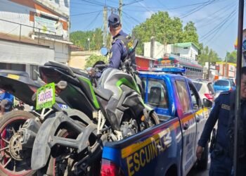 Policía guatemalteca incauta 6,259 motocicletas por estatus irregulares en 2026
