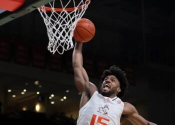 Nicaragüense Norchad Omier podría debutar en la NBA este 2 de marzo de 2026