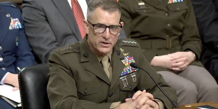 Jefe del Comando Sur de EEUU dice deben estar comprometidos en el éxito de naciones socias para contrarrestar a chinos y ruso