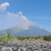 Volcanes Fuego y Santiaguito mantienen explosiones y columnas de ceniza en Guatemala