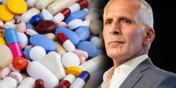 Presidente hondureño pide investigar pérdida equivalente a $1.6 millones en medicinas vencidas