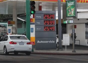 Guatemala propone subsidios de más de $1 por galón de combustible para frenar el impacto de la crisis global