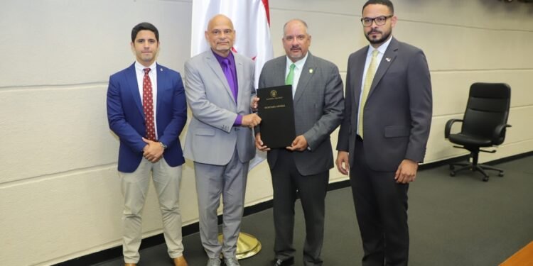 Nueva ley permite solicitar prescripción de deudas bancarias y financieras luego de tres años en Panamá