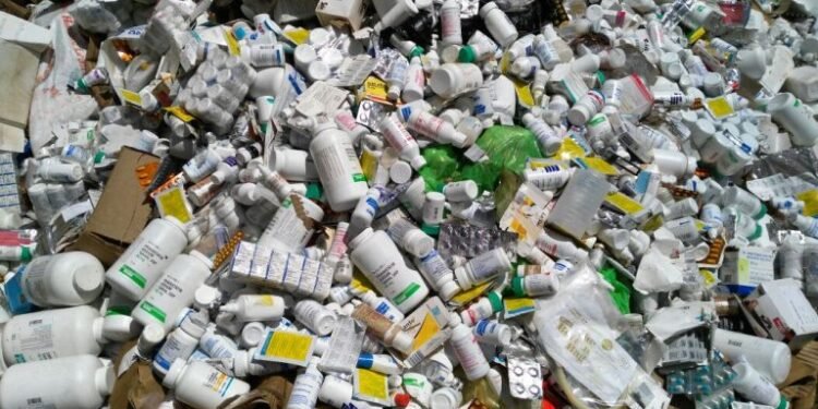 Honduras reporta medicamentos vencidos valorados en $1.5 millones en almacenes de la Secretaría de Salud