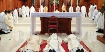 Dictadura de Nicaragua prohíbe ordenaciones católicas y agrava presión contra las iglesias