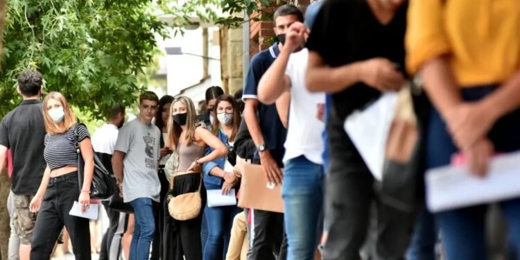 6 de cada 10 jóvenes en Centroamérica consideran migrar ante la falta de empleo digno