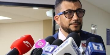 Dictadura de Nicaragua impide ingreso a abogado defensor de víctima de femicidio en Costa Rica