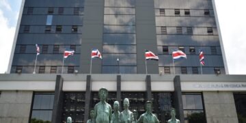 Banco Central de Costa Rica reduce crecimiento a 3.5 %