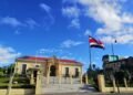 Varias embajadas costarricenses están sin representación antes del inminente cambio de gobierno
