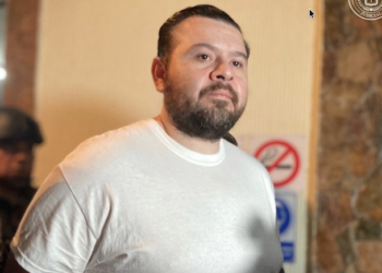 Tribunal salvadoreño condena a excomisionado presidencial por exigir sobornos a empresarios