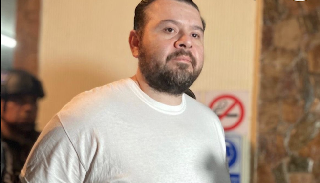 Tribunal salvadoreño condena a excomisionado presidencial por exigir sobornos a empresarios