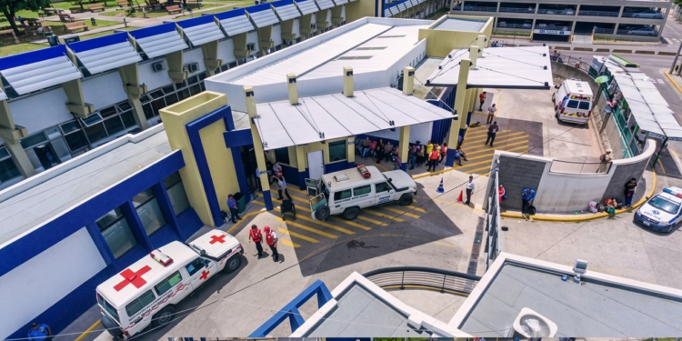 Organización pro transparencia propone pacto nacional ante crisis del sistema de salud en Honduras