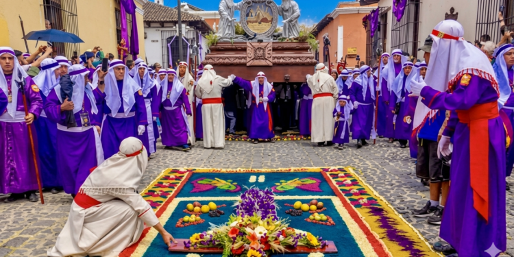 Centroamérica espera millones de turistas en Semana Santa 2026 con playas y procesiones como principales atractivos