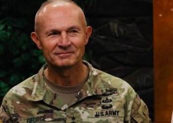 Destituyen al jefe del Estado Mayor del Ejército de EE UU