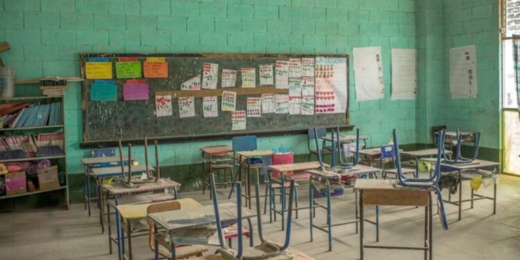 Honduras ordena retorno a clases tras Semana Santa y una pausa presencial ante altos precios de combustibles