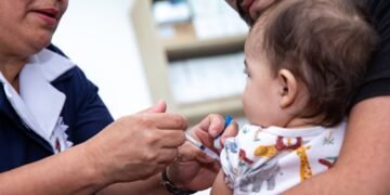 El Salvador inicia campaña de vacunación contra el sarampión tras confirmar 11 casos importados