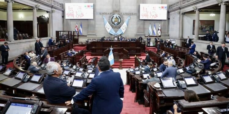 Congreso de Guatemala aprueba nueva ley antilavado con 125 votos