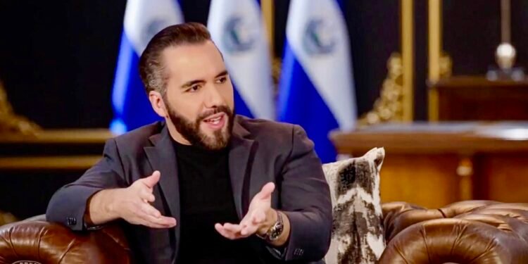 El Salvador lanza nueva etapa de atención médica con inteligencia artificial y Bukele asegura construyen el mejor sistema de salud del mundo