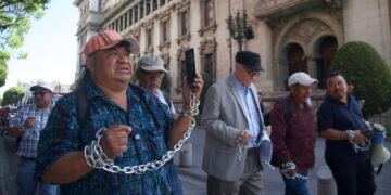 Protesta en Guatemala contra la fiscal general y para liberación de líderes indígenas