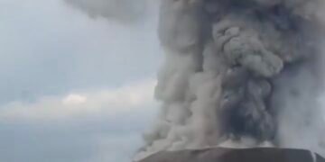 Video viral de erupción del volcán Santiaguito sorprende a Guatemala, aunque imágenes podrían no ser recientes