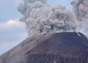 Prohibición de ascenso al Santiaguito en Guatemala por peligrosa actividad volcánica