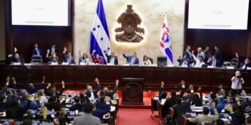 Congreso de Honduras aprueba Presupuesto General 2026 por casi $18,000 millones con aumentos en salud y educación