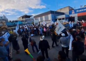 Protestas en Ciudad de Guatemala generan caos vehicular por bloqueos en principales rutas
