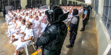 Bukele insiste en defender juicio masivo contra cabecillas de la MS-13 y reitera base en derecho internacional