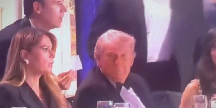 Trump evacuado de la Cena de Corresponsales en Washington tras incidente y reporte de disparos