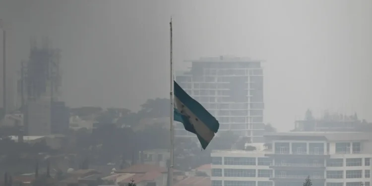 Comisión de Contingencias advierte por contaminación del aire en Tegucigalpa y pide suspender actividades al aire libre
