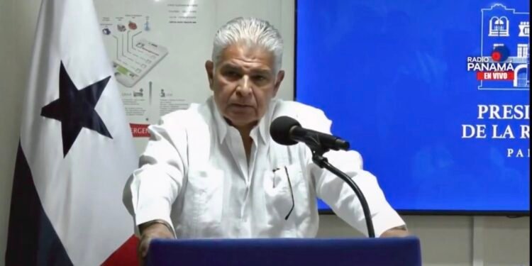 Presidente Mulino advierte mensaje político de China en retención de barcos panameños 