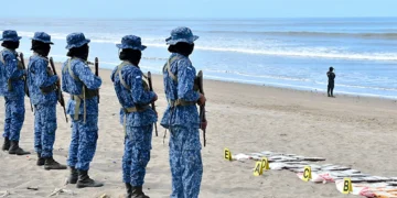 Ejército sandinista asegura que incautó 82 paquetes de cocaína en costa del Pacífico