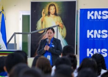 Una salvadoreña en la NASA: Patricia Ortiz inspira a jóvenes tras participar en programación del Artemis II