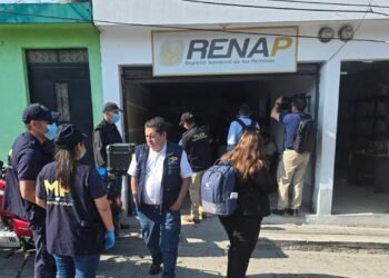 Guatemala destapa red de empleados de registro de personas que emitieron documento falso usado por prófugo capturado en Argentina