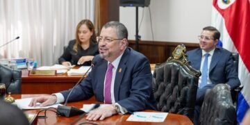 Rodrigo Chaves dice deja la presidencia de Costa Rica “en paz y alegre” y pone la mira en el poder judicial