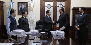 Presidencia guatemalteca recibe lista de seis aspirantes a fiscal general